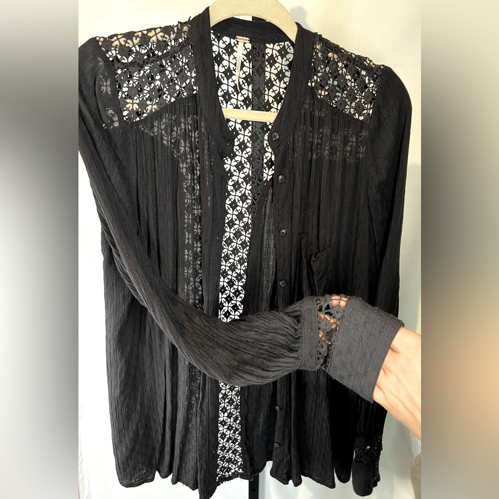 Free People The Best Blouse Lace Crochet Hi Lo Hem Long Sleeve - Picture 2 of 6